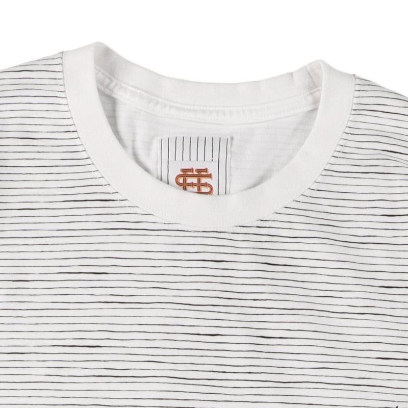 SEE SEE x S.F.C SUPER BIG BORDER SS TEE 【WHITE】