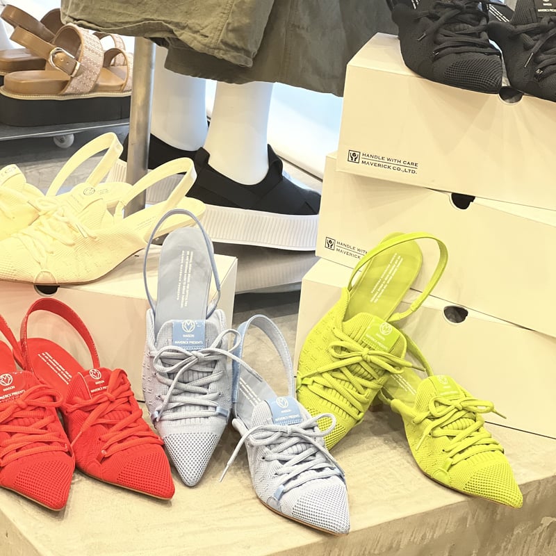 yellowスニーカーミュールM ニットレースアップミュールスニーカー