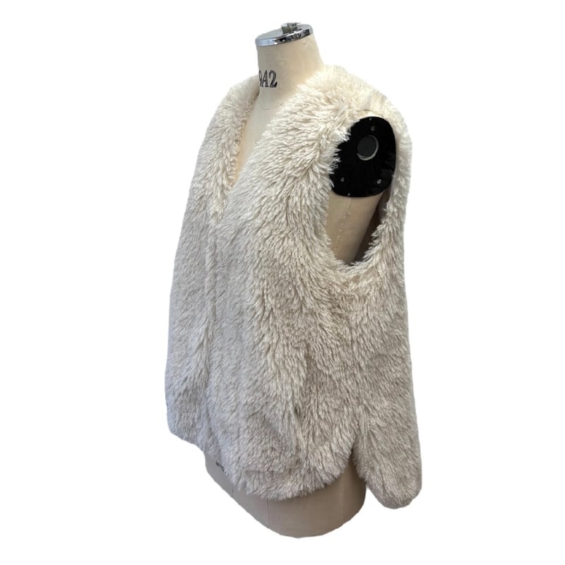 アヤン ayane プードルファーベストBK 【公式通販】