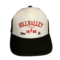 【 バックトゥザフューチャー】東京コミコン×BTTFコラボ HILL VALLEYキャップ