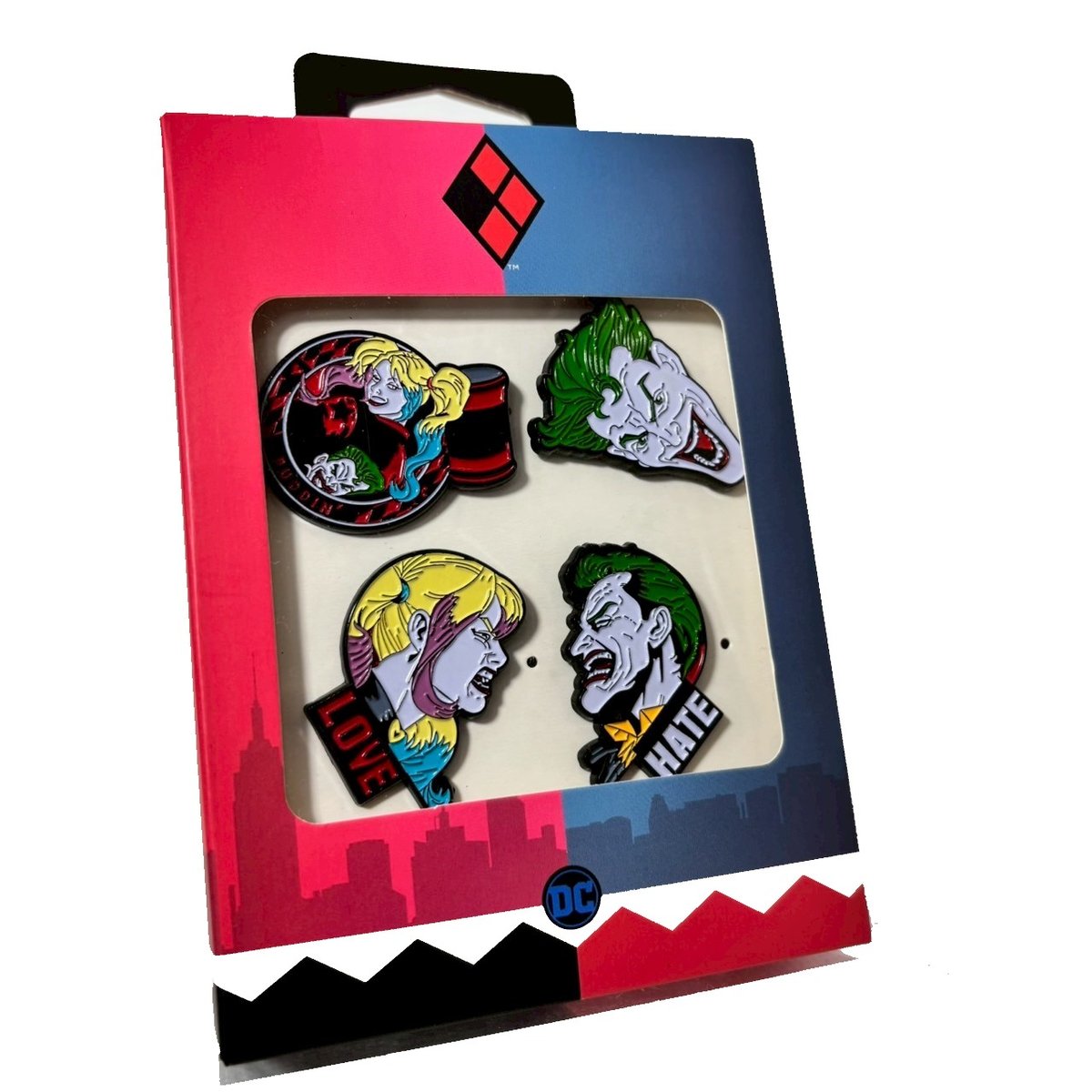 【D・JOKER】ページ　　リクエスト商品のため DC】PINS ジョーカー＆ハーレクイン 4種セット | COMIC CON SHOP