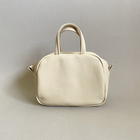 ファスナーの無いミニボストン　vanilla