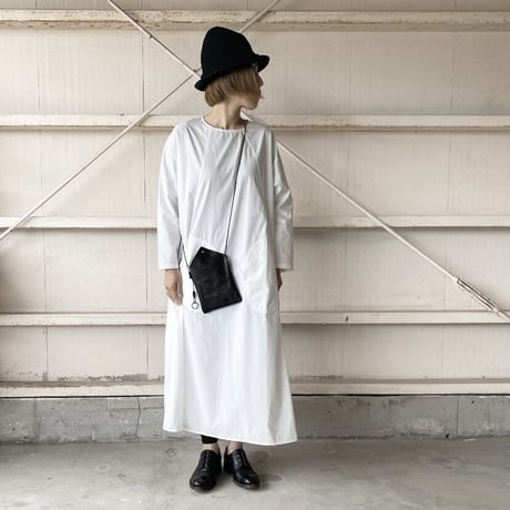 とんがりポシェット　black