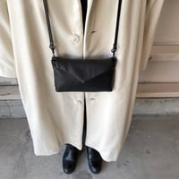 フラップポーチプラス　black