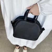 ファスナーの無いミニボストン　色移りしにくいblack