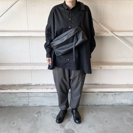 zip bag L  leather