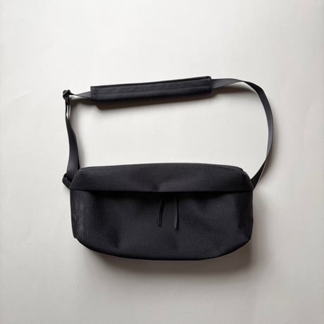 zip bag L  メッシュ black,white