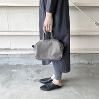 ファスナーの無いミニボストン　gray