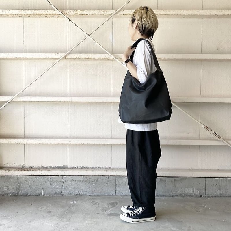 ミドルショルダー leather 肩掛け58cm black,gray | odd
