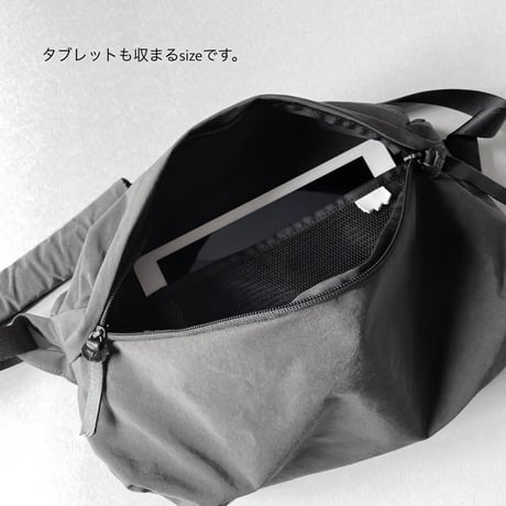 zip bag L  leather