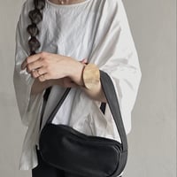 ファスナーの無いボストン A4対応 leather | odd