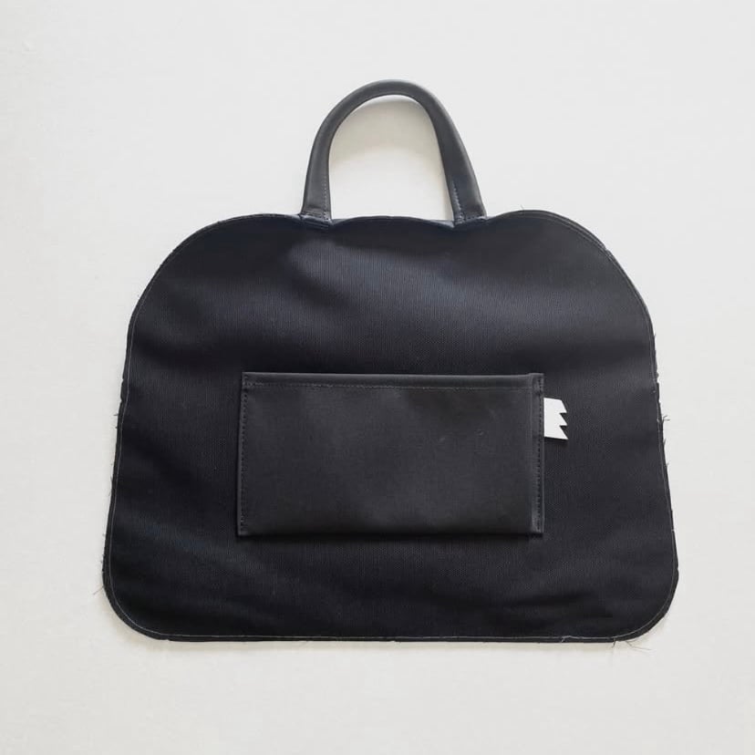 持ち手の長いファスナーの無いボストン leather | odd