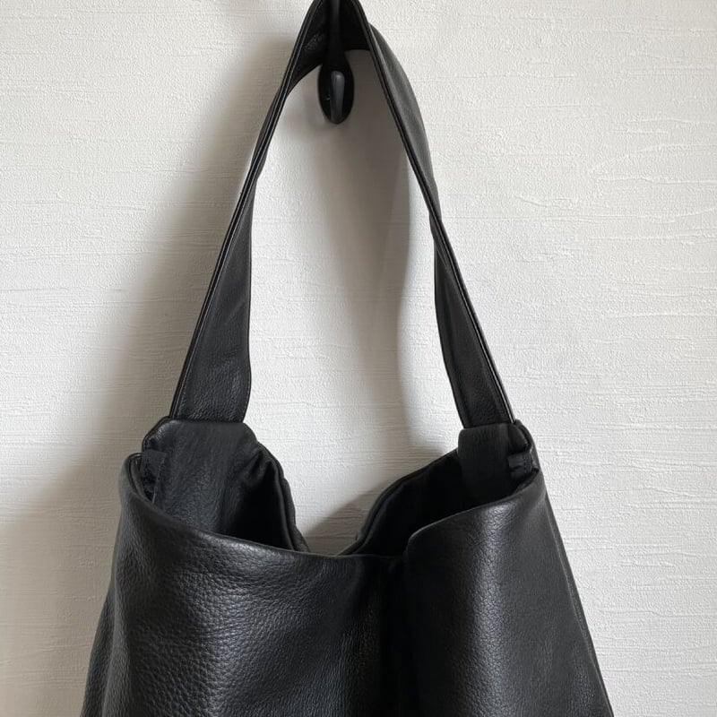 ミドルショルダー leather 斜めがけ80cm black,gray | odd