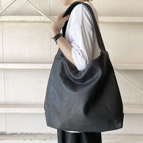 ミドルショルダー leather  肩掛け58cm  black,gray