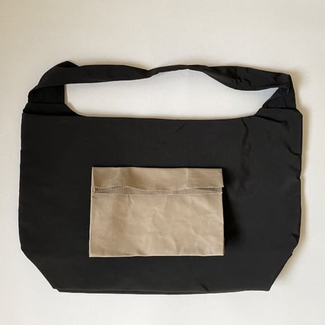 紙袋みたいなbag in bag