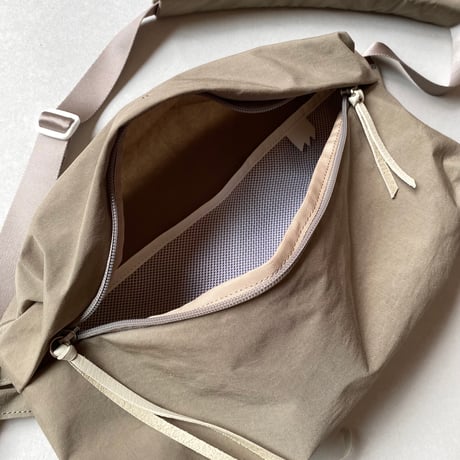 zip bag L  NYLON 3colour