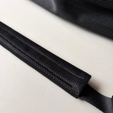 zip bag L  メッシュ black,white
