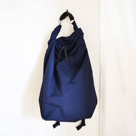 ねじねじリュック　navy