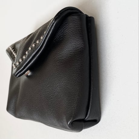 studs pochette
