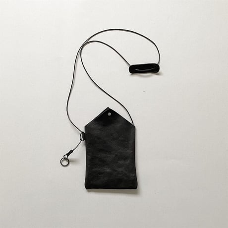 とんがりポシェット　black