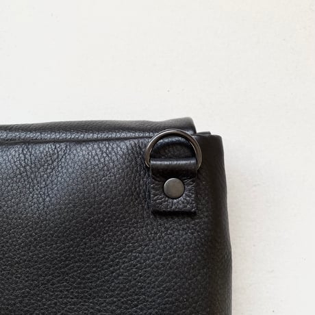 studs pochette