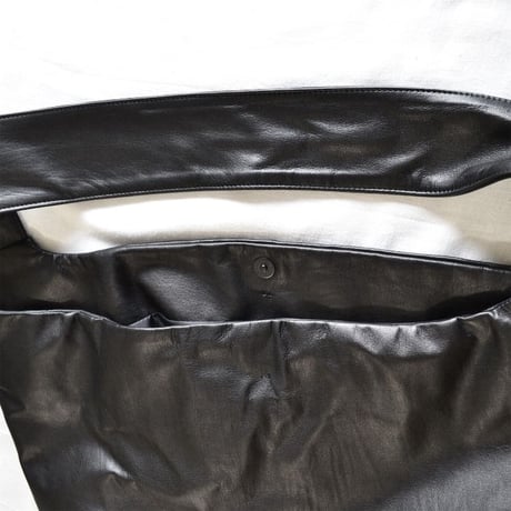 ビッグショルダー　leather