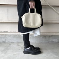 ファスナーの無いミニボストン　vanilla