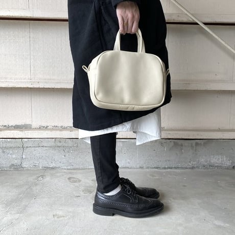 ファスナーの無いミニボストン　vanilla