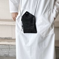 とんがりポシェット　black