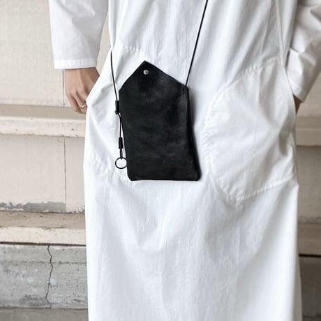 とんがりポシェット　black