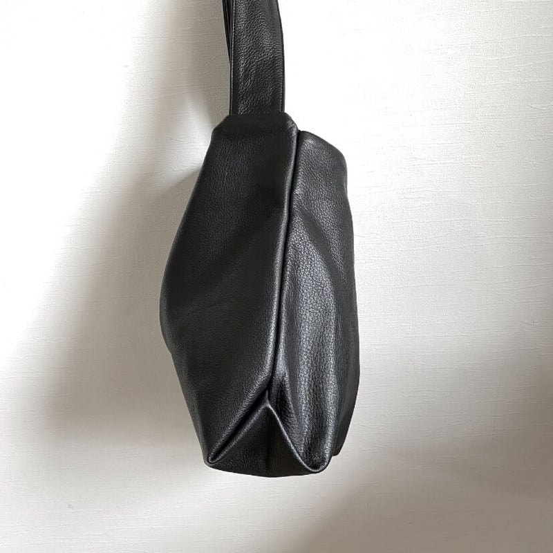 ミドルショルダー leather 肩掛け58cm black,gray | odd