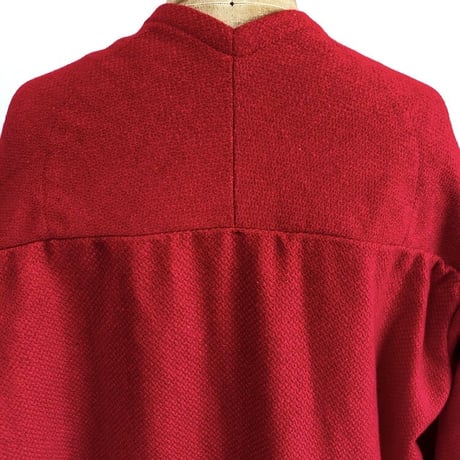 荒れないコート　red