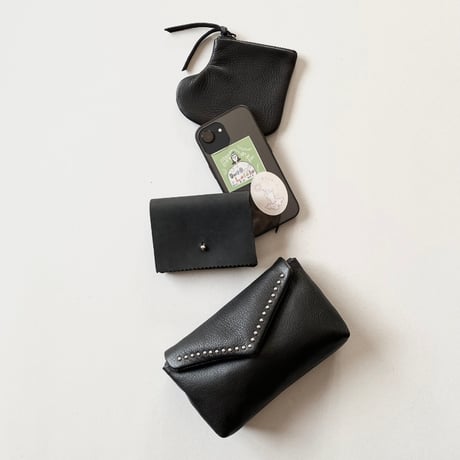 studs pochette