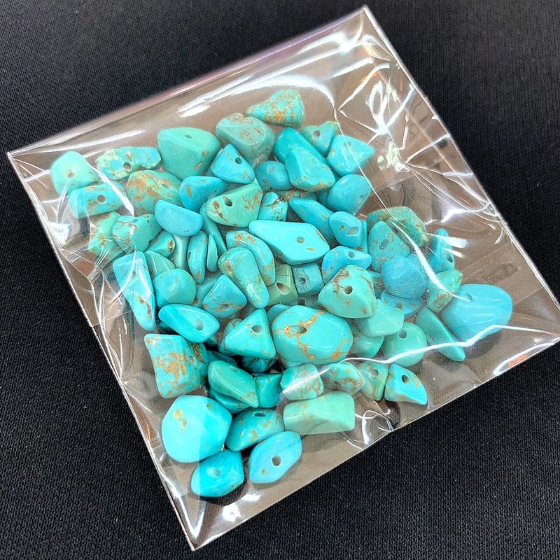穴あき】さざれ石 天然石 ターコイズ 20g [G-8] | UNI STONE