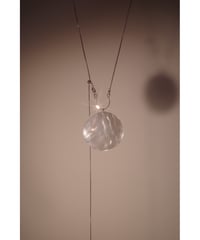 SHELL MOON NECKLACE