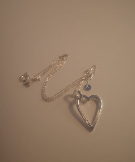 HEART LONG NECKLACE