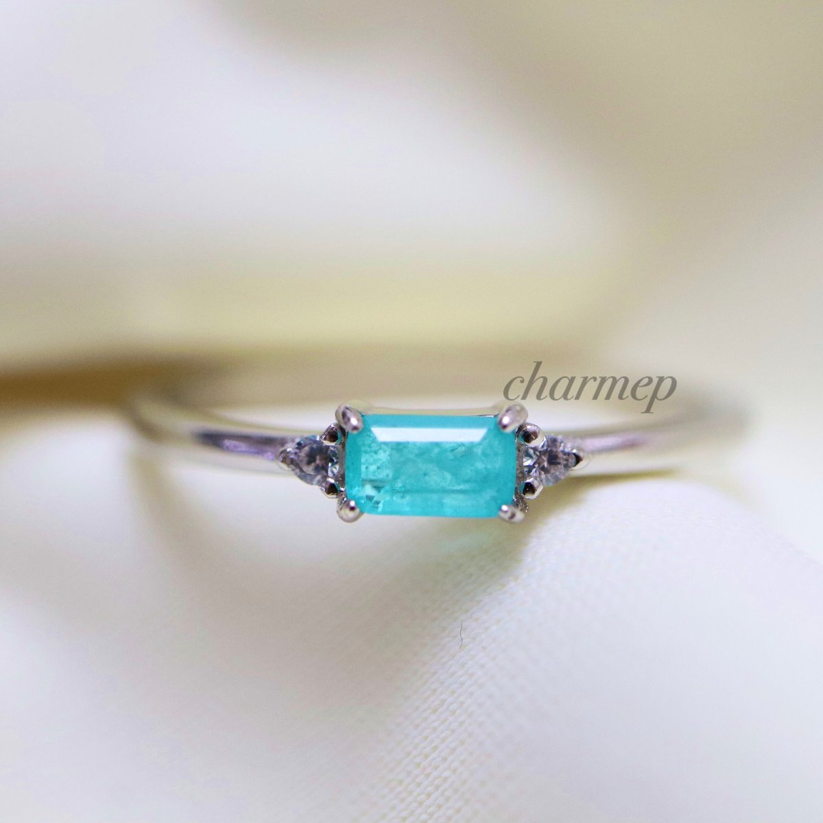 人工パライバトルマリン シルバー製リング US6号 ホワイトトパーズ 人工パライバトルマリン シルバー製リング US6号 ホワイトトパーズ