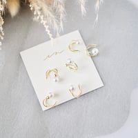 perl ear cuff #370