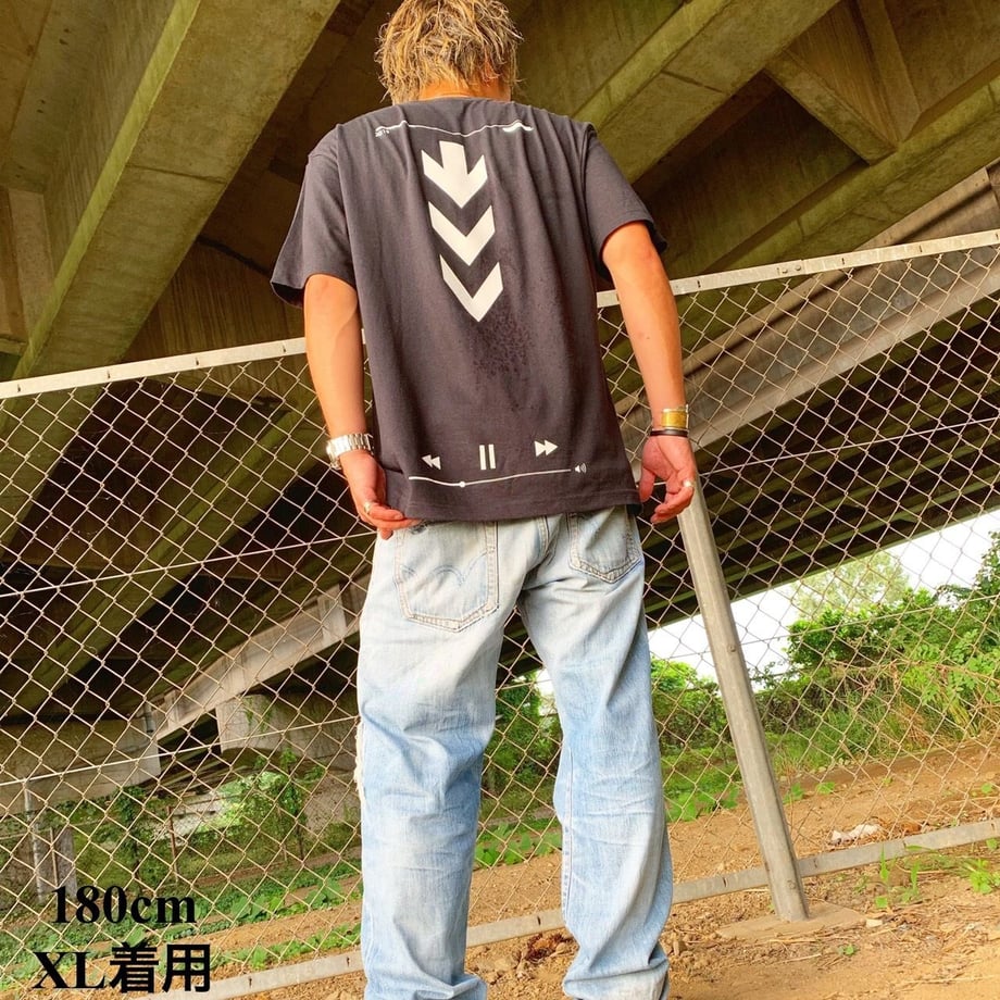 5d625a0983ac281cb70de4a8