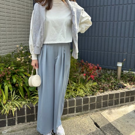 サテンハイウエストストレートパンツ