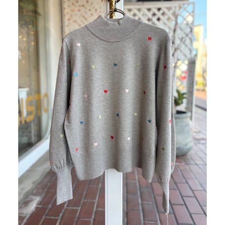 カラフルハート刺繍ニット