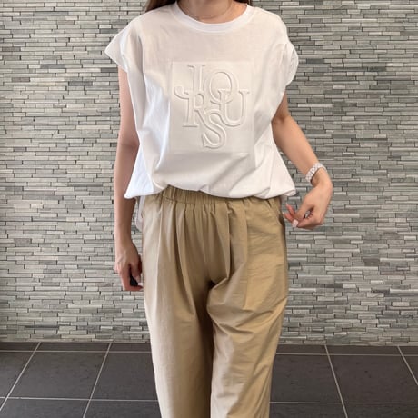 エンボスロゴバックジップTシャツ