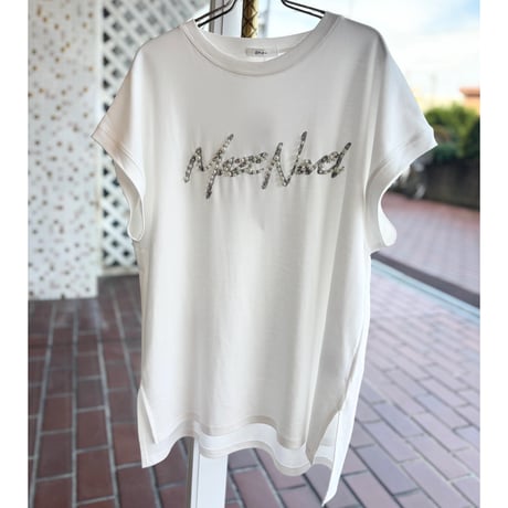 パールビジューTシャツ