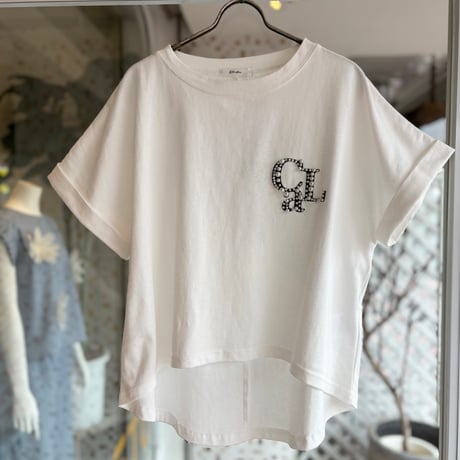 パールビジューロゴショート丈Tシャツ