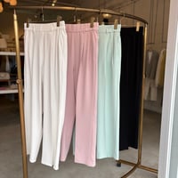 タックワイドストレートパンツ