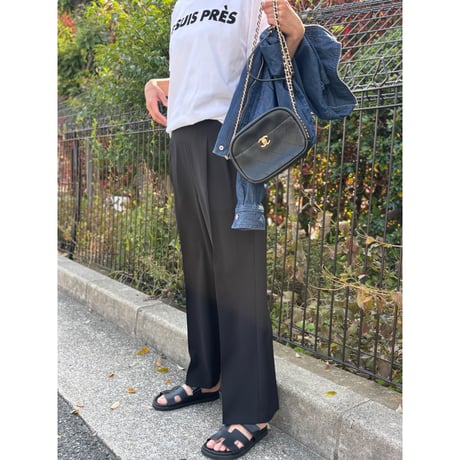 タックワイドストレートパンツ