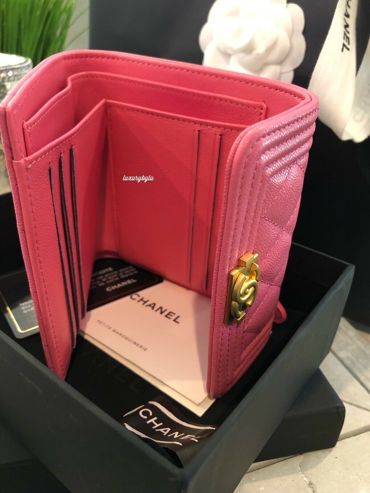 Boy Chanel (ボーイシャネル） 折りたたみ財布 ダークピンク | a-style