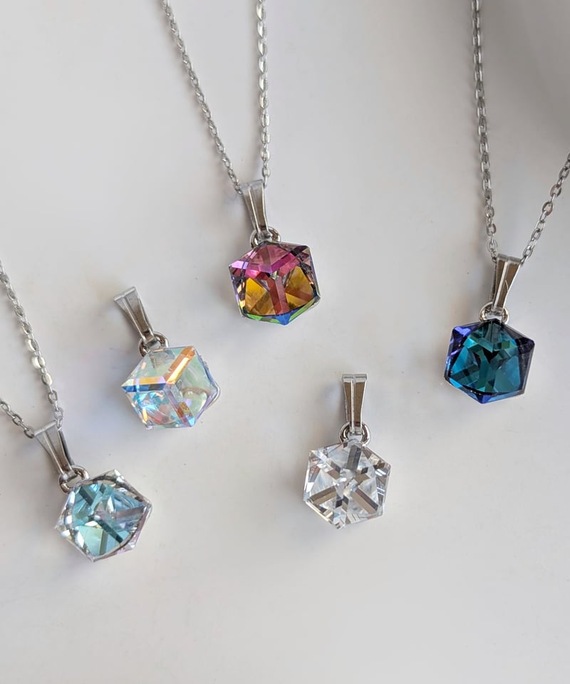 【在庫処分】イミテーションアクセサリー約2.3+3＝約5.3kgまとめ売り Yahoo!オークション - イミテーションアクセサリー 5kg まとめ