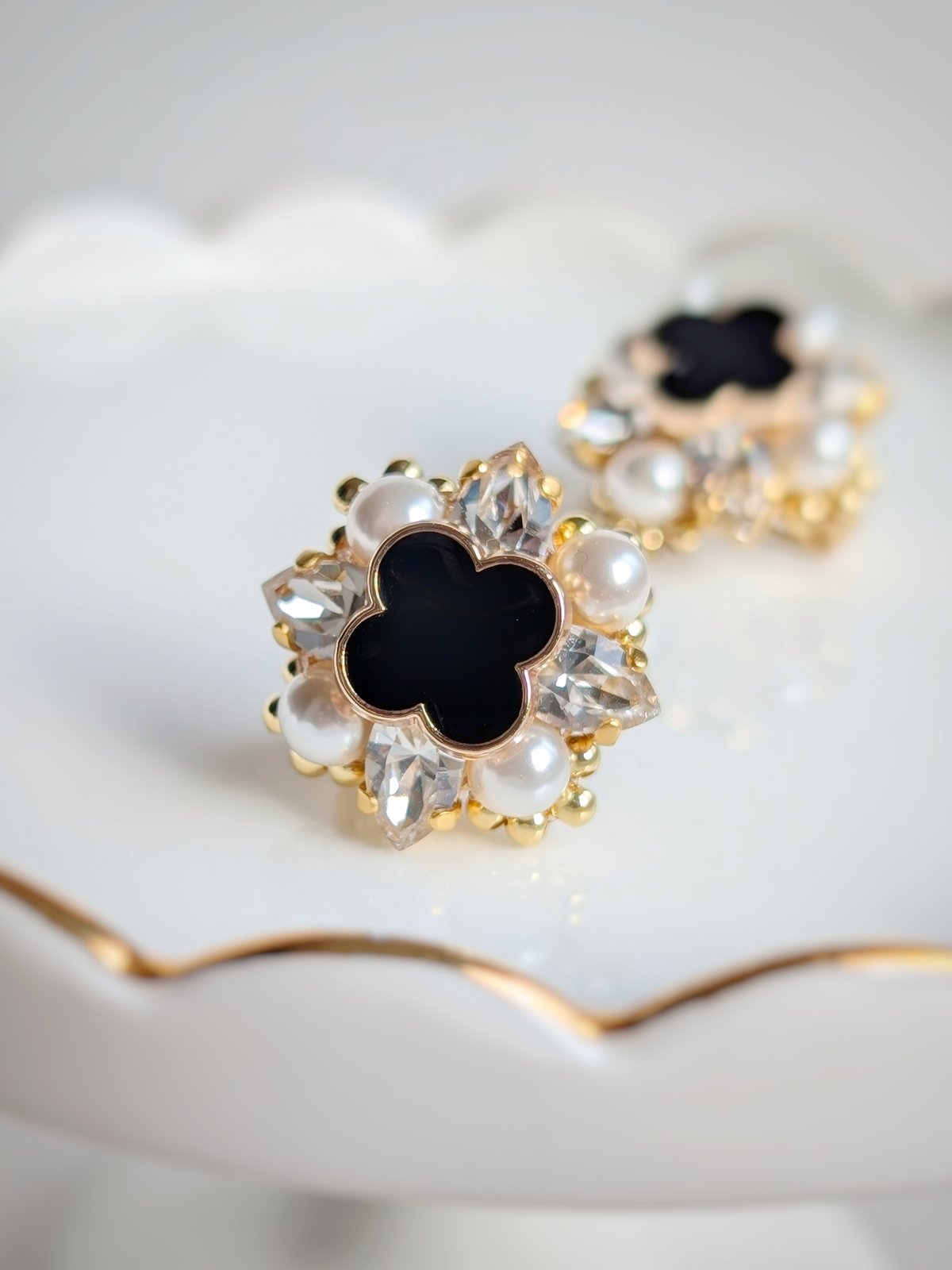 ピアス／イヤリング Clover Bloom | AIMEE