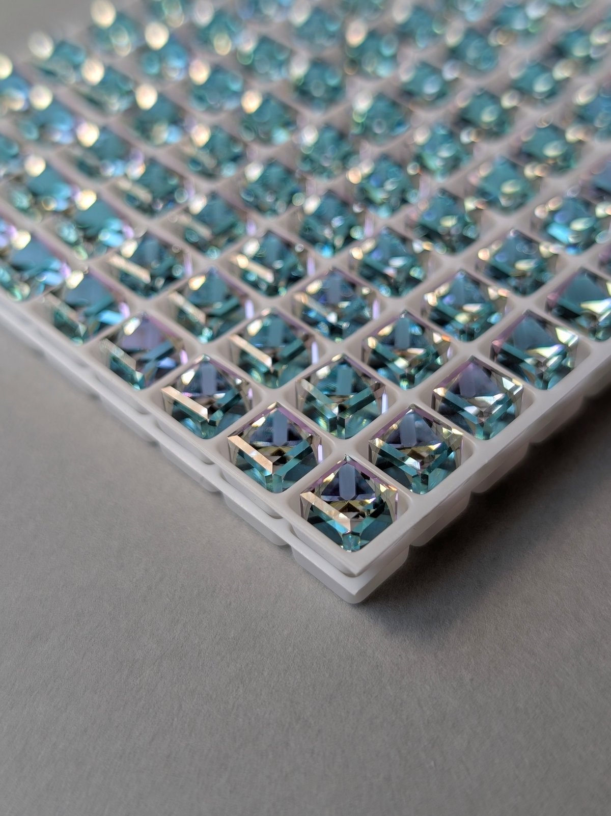 ✧完全限定✧極レア✧3mm✧5A級✧AB✧オーロラ加工✧チャトン詰め合わせ✧ スワロフスキーチャトン クリスタルムーンライト-#1028 4-ライン